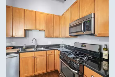 758 N Larrabee Street #826, Chicago, IL 60610 - Photo 9