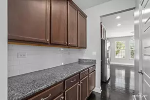 871 Heatherfield Cir, Naperville, IL 60565 - Photo 5