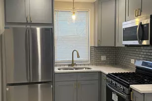 2049 E 93rd St, Chicago, IL 60617 - Photo 5