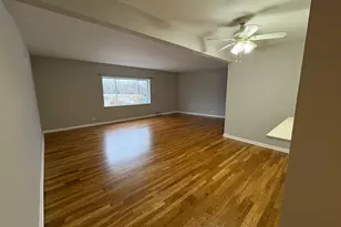 4659 Dobson St, Skokie, IL 60076 - Photo 7