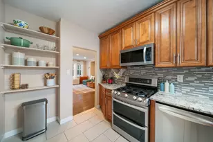 738 Hinman Ave, Evanston, IL 60202 - Photo 11