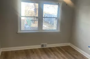 654 W 111th St, Chicago, IL 60628 - Photo 15