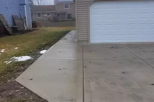 996 Hawthorne Dr, Crystal Lake, IL 60014 - Photo 15