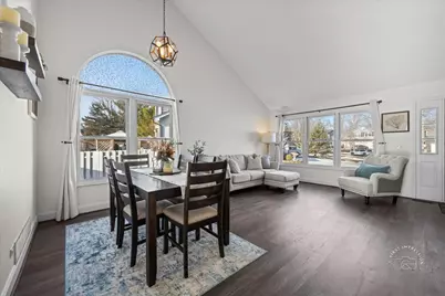 1305 Fox Meadow Court, Saint Charles, IL 60174 - Photo 7