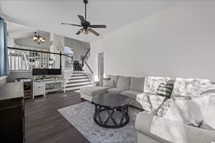 1305 Fox Meadow Ct, Saint Charles, IL 60174 - Photo 13