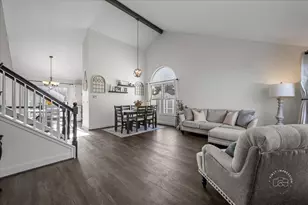 1305 Fox Meadow Ct, Saint Charles, IL 60174 - Photo 3