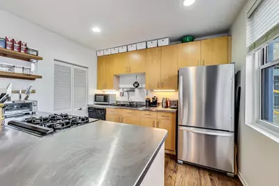 2251 W St Paul Avenue #4C, Chicago, IL 60647 - Photo 7