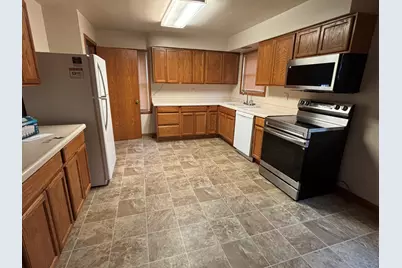 471 S Center Avenue, Bradley, IL 60915 - Photo 3