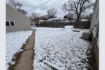 471 S Center Avenue, Bradley, IL 60915 - Photo 13