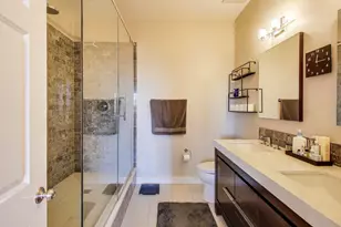 4553 N Magnolia Ave, Chicago, IL 60640 - Photo 11