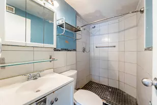 212 Berry St, Park Forest, IL 60466 - Photo 9