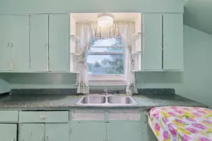 201 N Hinkley Ave, Rockford, IL 61101 - Photo 19