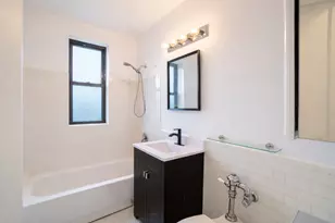 1765 E 55th St, Chicago, IL 60615 - Photo 13