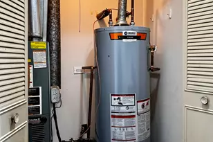 19361 Oak Ave, Country Club Hills, IL 60478 - Photo 17