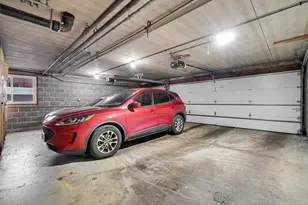 10210 Washington Ave, Oak Lawn, IL 60453 - Photo 17