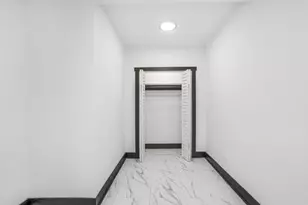 5526 S Albany Ave, Chicago, IL 60629 - Photo 13