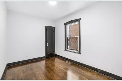 5526 S Albany Avenue, Chicago, IL 60629 - Photo 9