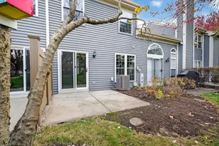 1176 Talbots Ln, Elk Grove Village, IL 60007 - Photo 19