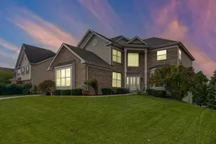 2405 River Hills Ln, Bolingbrook, IL 60490 - Photo 3