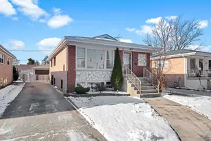 7820 Nagle Ave, Burbank, IL 60459 - Photo 1