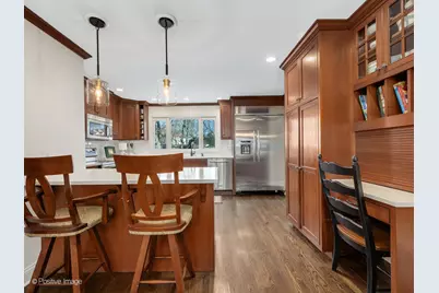 23W070 Mulberry Lane, Glen Ellyn, IL 60137 - Photo 9