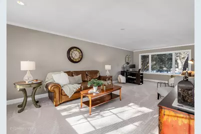 23W070 Mulberry Lane, Glen Ellyn, IL 60137 - Photo 3