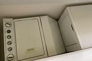 10461 S Corliss Ave, Chicago, IL 60628 - Photo 7