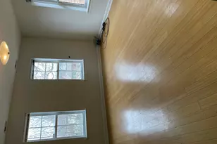 10461 S Corliss Ave, Chicago, IL 60628 - Photo 5