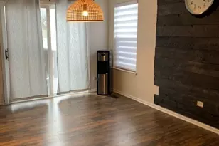 21408 Abbey Ln, Crest Hill, IL 60403 - Photo 9