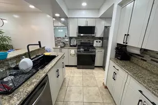 468 Harmony Dr, Wheeling, IL 60090 - Photo 15