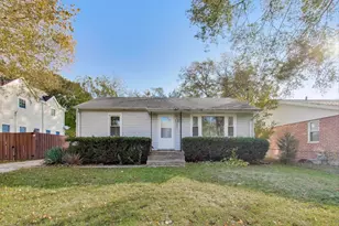 221 Heine Ave, Elgin, IL 60123 - Photo 1