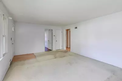 221 Heine Avenue, Elgin, IL 60123 - Photo 9