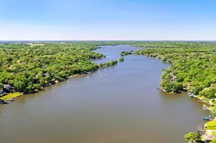 2522 Redwood Trl, Wonder Lake, IL 60097 - Photo 39