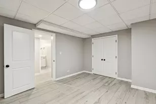 21688 W Ravine Dr, Lake Zurich, IL 60047 - Photo 13