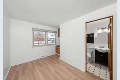 540 N Beck Road, Lindenhurst, IL 60046 - Photo 25