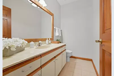 901 Heathrow Lane, Naperville, IL 60540 - Photo 17