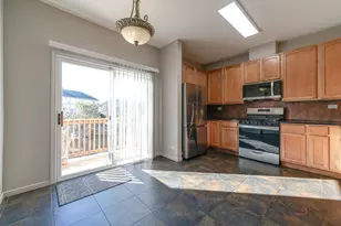 1129 N Claremont Dr, Palatine, IL 60074 - Photo 15