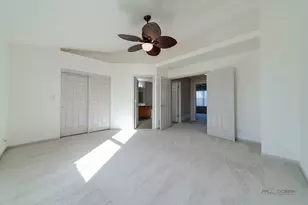 1129 N Claremont Dr, Palatine, IL 60074 - Photo 29