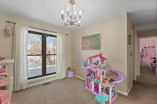 155 Lee Ann Ln, Woodstock, IL 60098 - Photo 17