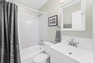 1313 N Baldwin Ct, Palatine, IL 60074 - Photo 9