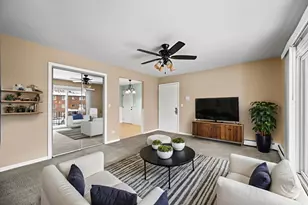 1313 N Baldwin Ct, Palatine, IL 60074 - Photo 3