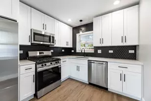 6856 W Crandall Ave, Worth, IL 60482 - Photo 7