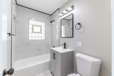 6856 W Crandall Avenue, Worth, IL 60482 - Photo 11