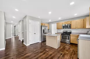 1516 Trenton Ln, Bartlett, IL 60103 - Photo 13