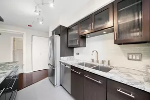 345 N La Salle Dr, Chicago, IL 60654 - Photo 17