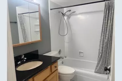 806 E Old Willow Road #211, Prospect Heights, IL 60070 - Photo 11