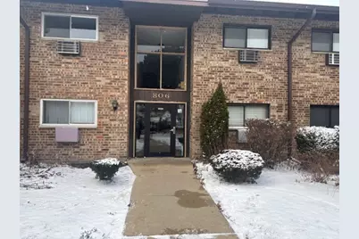 806 E Old Willow Road #211, Prospect Heights, IL 60070 - Photo 1