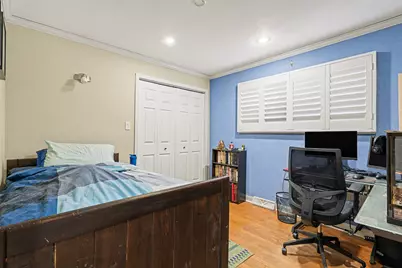 9417 Lawler Avenue, Skokie, IL 60077 - Photo 15