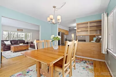 38W443 Sunset Drive, Saint Charles, IL 60175 - Photo 9