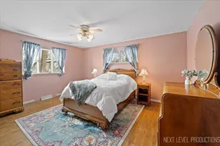 38W443 Sunset Dr, Saint Charles, IL 60175 - Photo 17